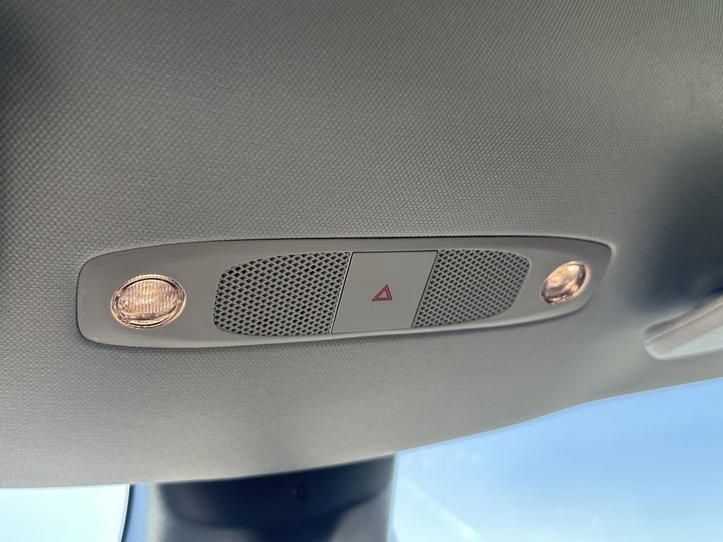 Used 2021 Tesla Model Y Long Range image 30