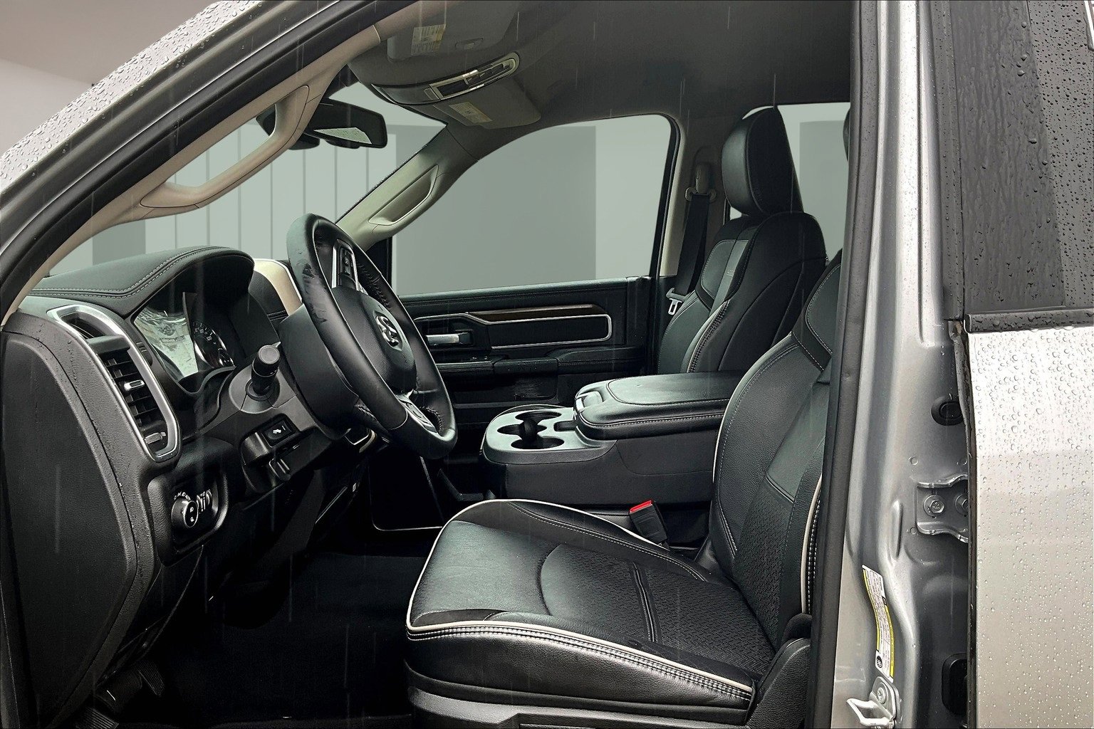 Used 2024 RAM 2500 Laramie image 16