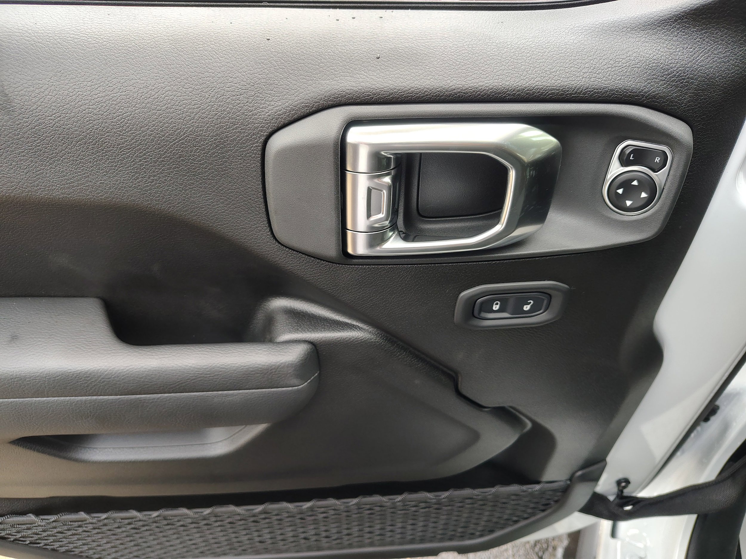New 2026 Jeep Wrangler Unlimited Sport AWD/4WD image 17