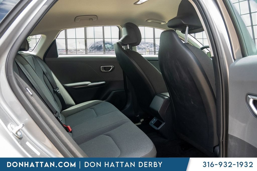 Used 2025 Kia K4 FWD image 23