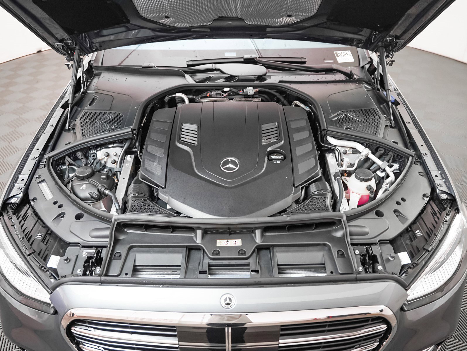 New 2026 Mercedes-Benz S 580 4MATIC Sedan image 4