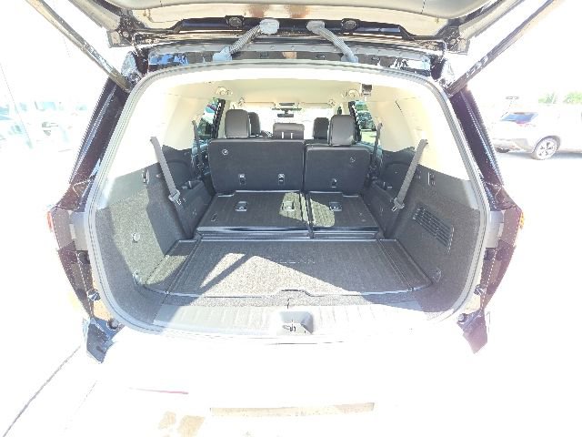Used 2024 Nissan Pathfinder SL w/ Cargo Package FWD image 27