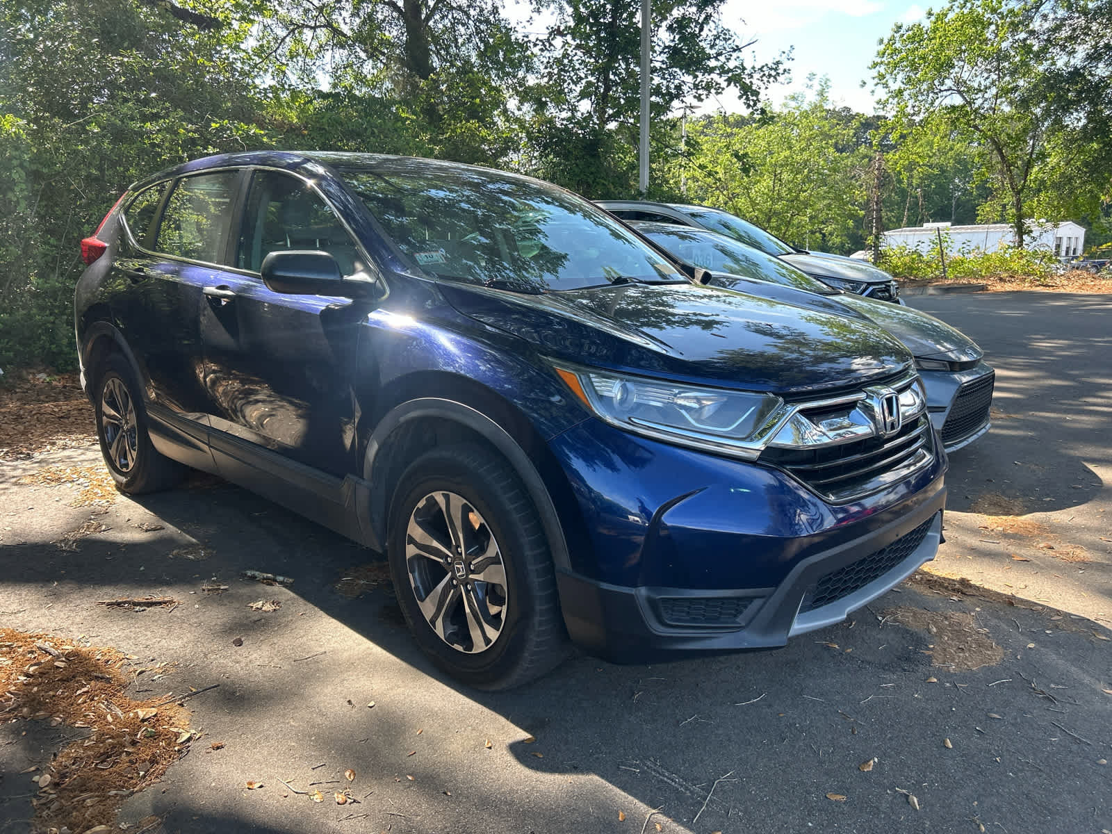 Used 2017 Honda CR-V LX image 3