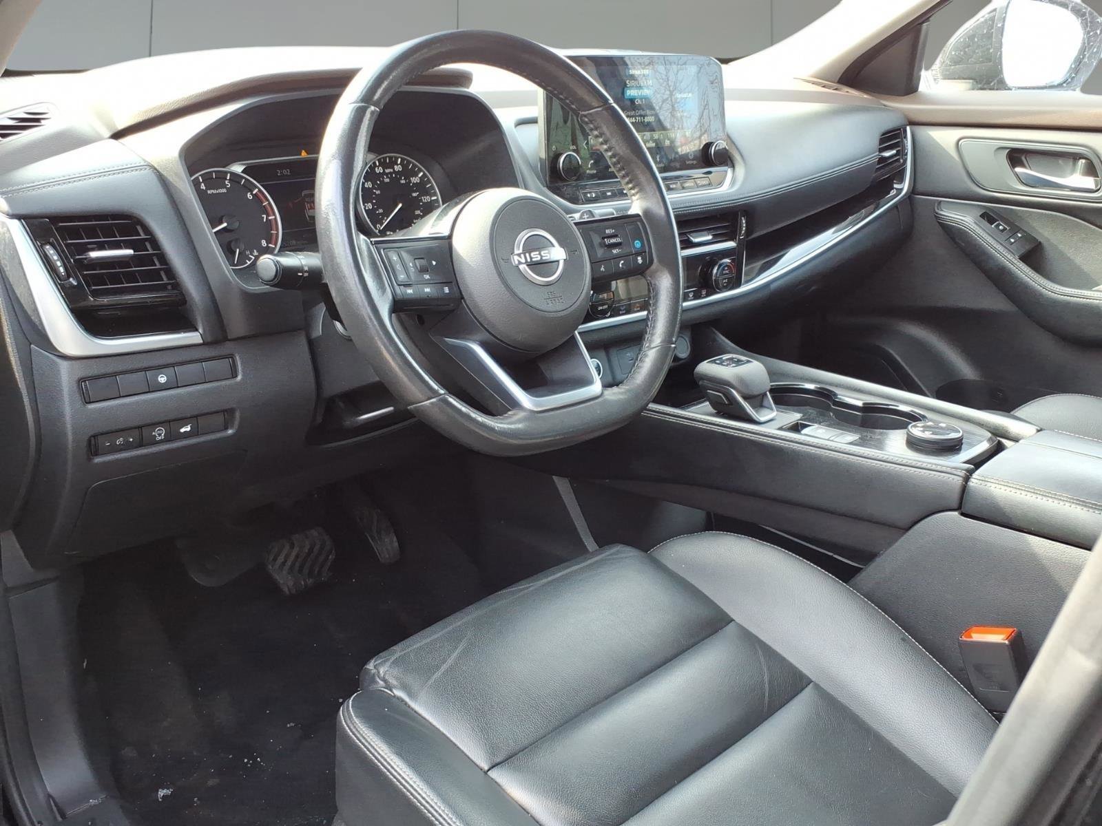 Used 2023 Nissan Rogue SL w/ SL Premium Package image 9