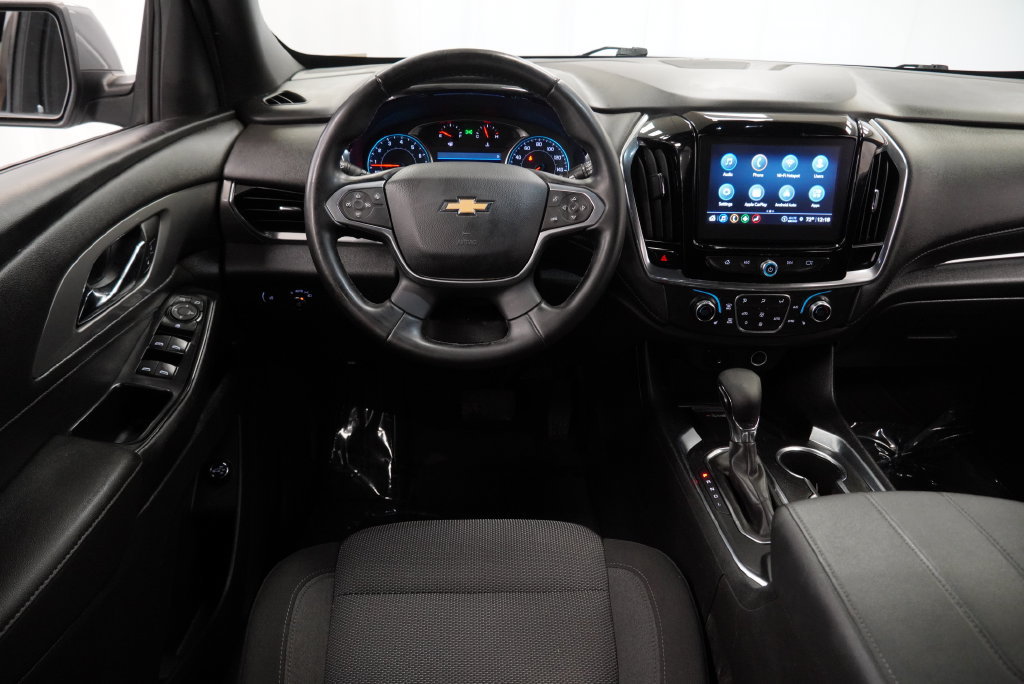 Used 2023 Chevrolet Traverse LT FWD image 14