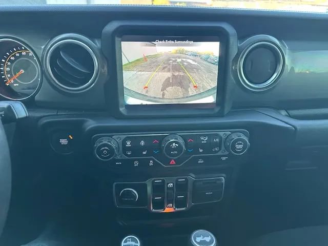 Used 2021 Jeep Wrangler Unlimited Sahara w/ Uconnect 4C Nav & Sound Group image 12