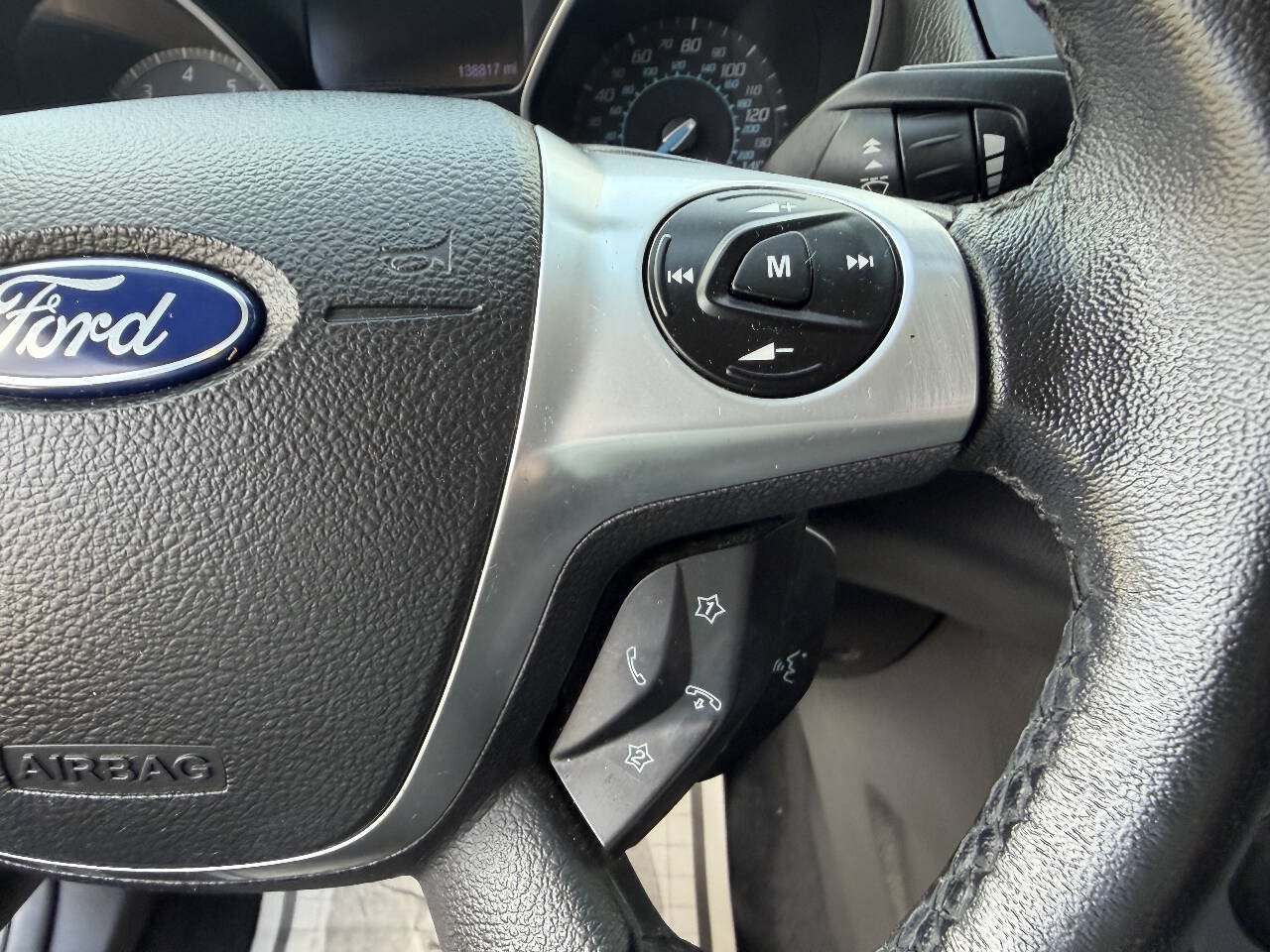 Used 2012 Ford Focus Titanium FWD image 25