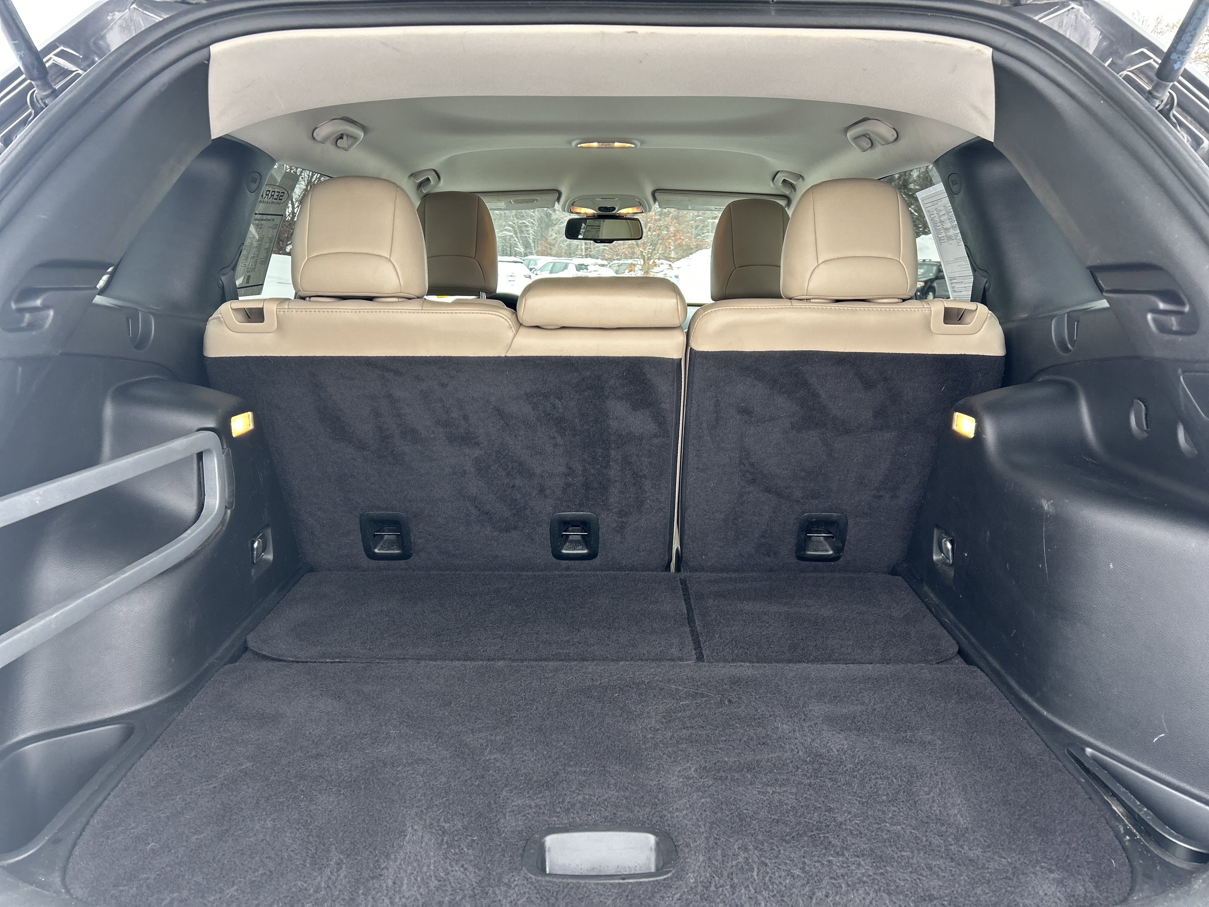 Used 2017 Jeep Cherokee Limited image 9