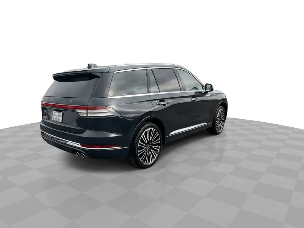 Used 2025 Lincoln Aviator Black Label image 8