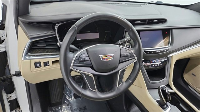 Used 2018 Cadillac XT5 Base w/ LPO, Wheel Lock Package image 13