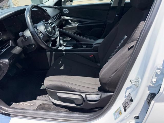 Used 2024 Hyundai Elantra SEL w/ Convenience Package FWD image 9