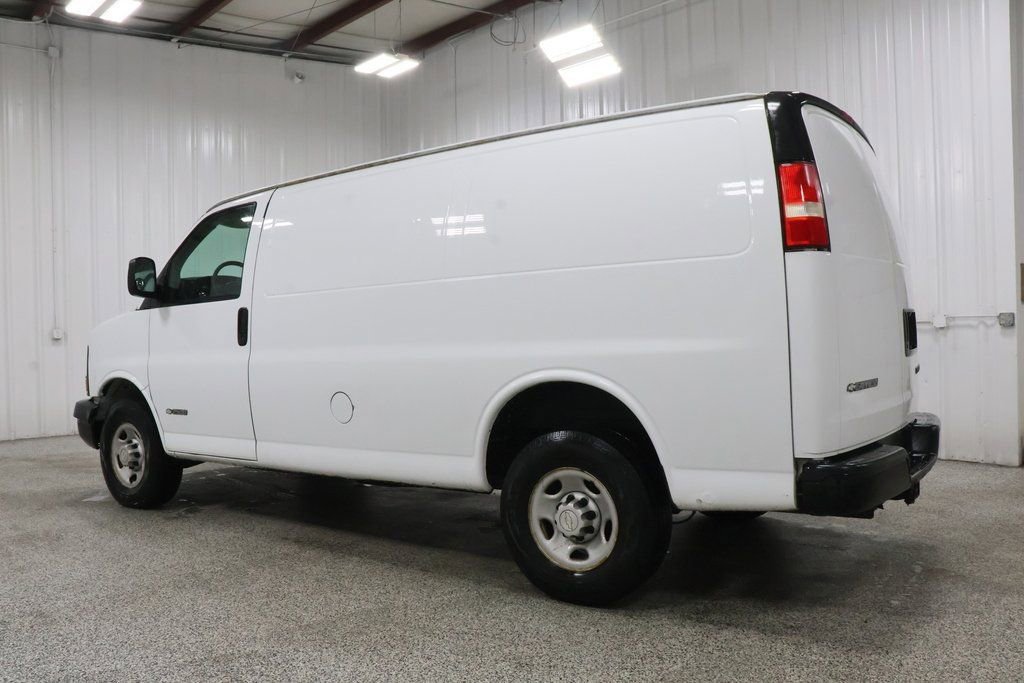 Used 2006 Chevrolet Express 2500 image 4