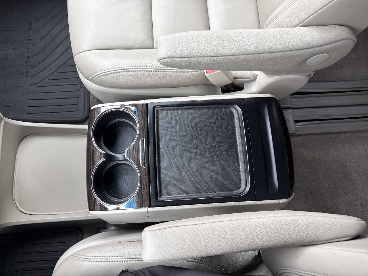 Used 2015 Toyota Sienna image 13