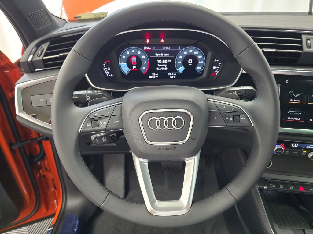 New 2025 Audi Q3 2.0T Premium image 14