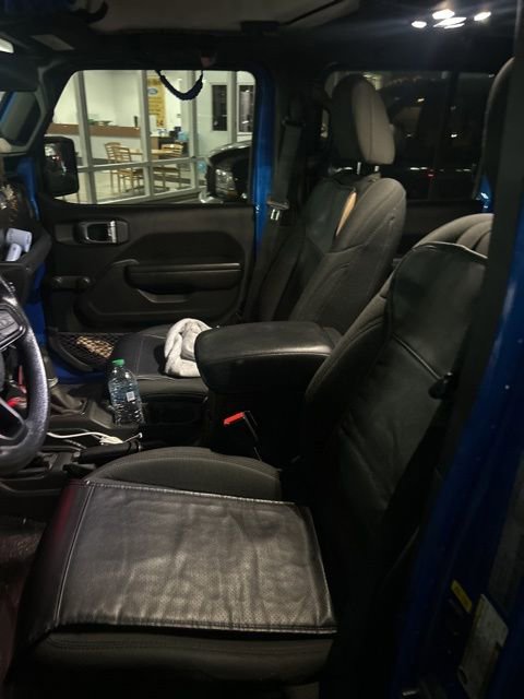 Used 2021 Jeep Gladiator Sport image 31