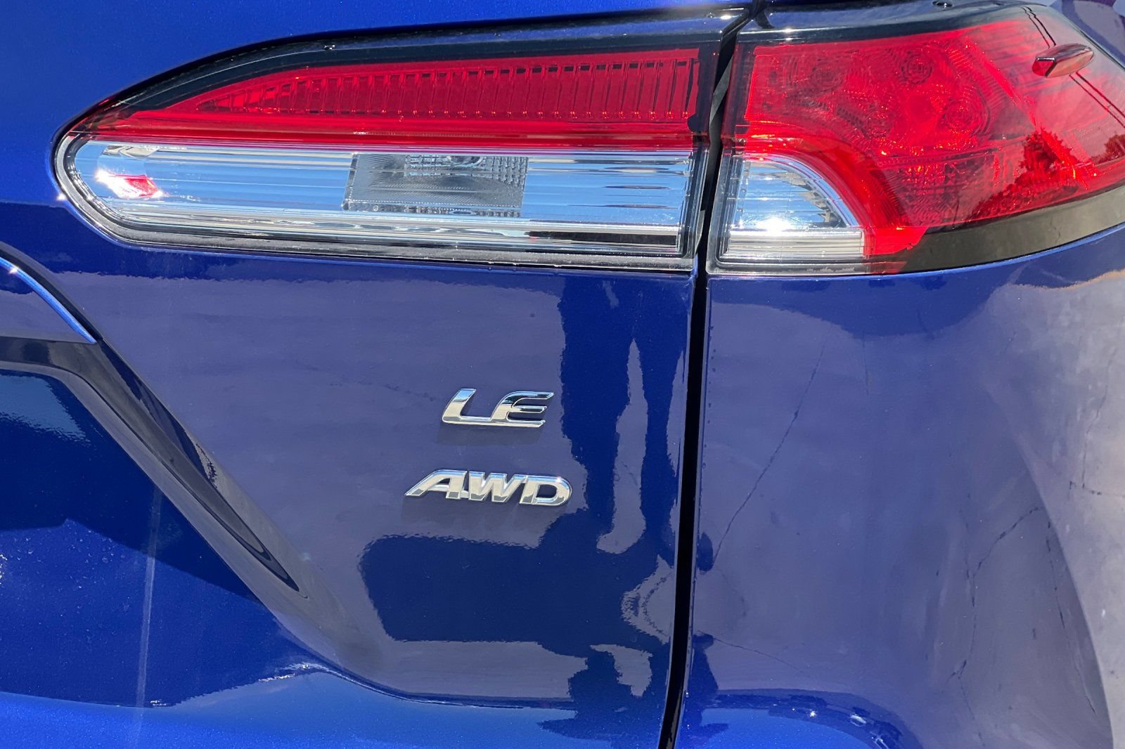 Certified 2023 Toyota Corolla Cross LE w/ Moonroof Package AWD/4WD image 23