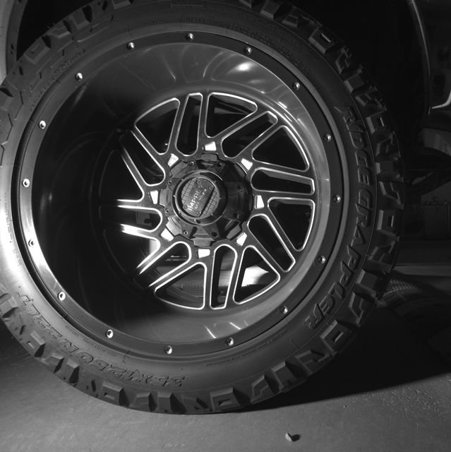 Used 2011 Ford F350 Lariat w/ Chrome Pkg AWD/4WD image 9
