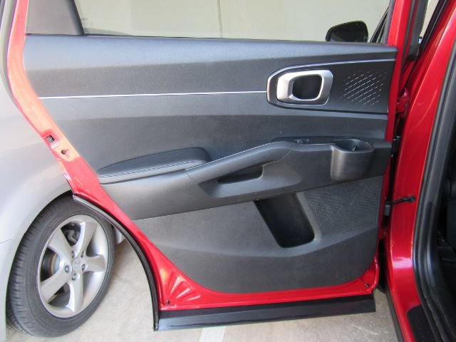 Used 2021 Kia Sorento S FWD image 18