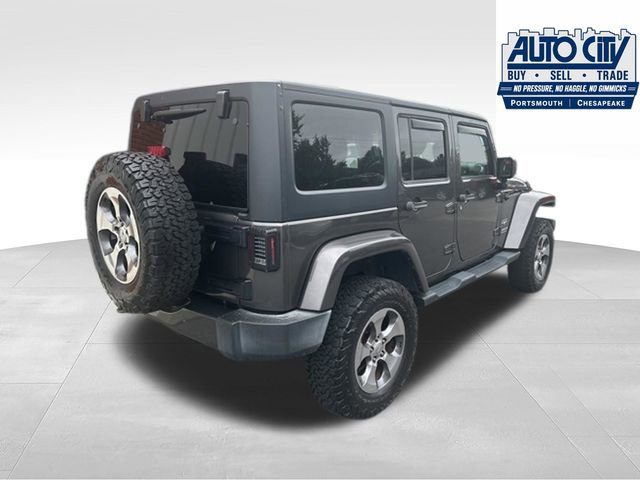 Used 2016 Jeep Wrangler Unlimited Sahara w/ Dual Top Group AWD/4WD image 2