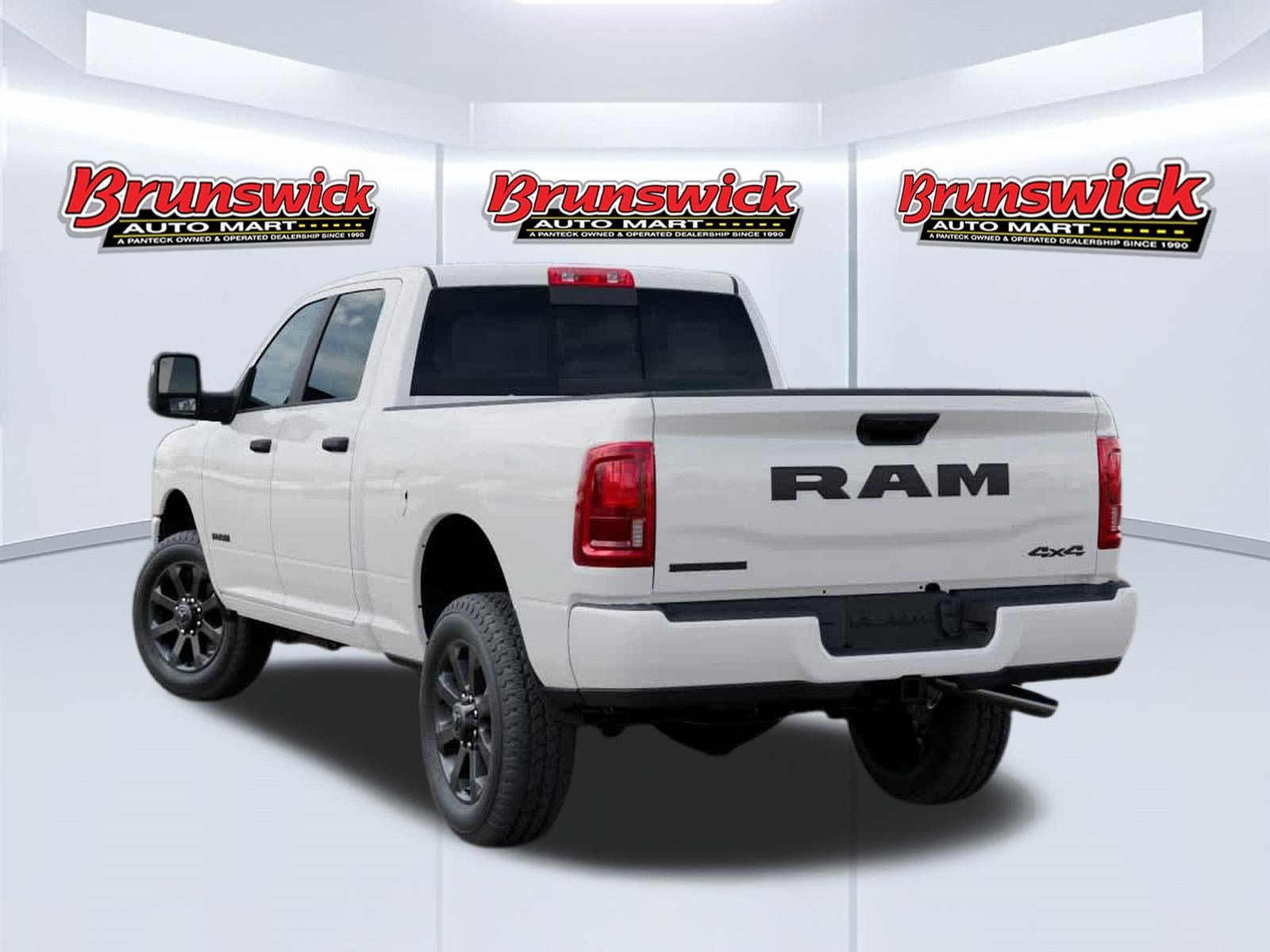 New 2026 RAM 2500 Big Horn AWD/4WD image 3