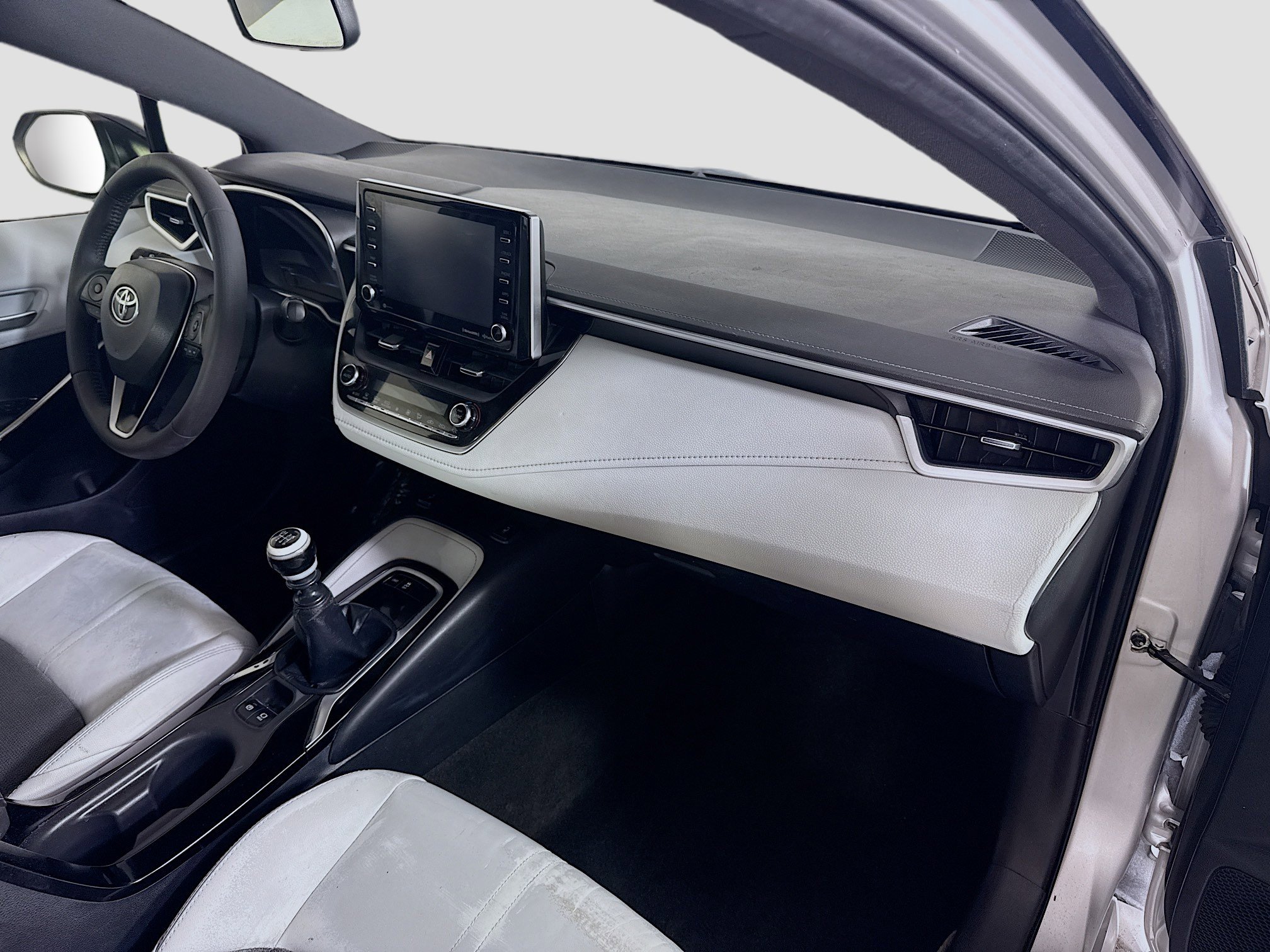 Used 2020 Toyota Corolla XSE image 30