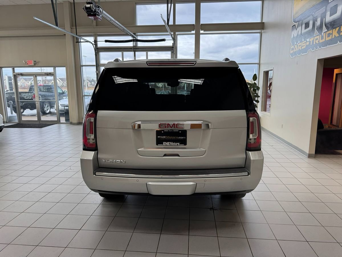 Used 2015 GMC Yukon Denali w/ Premium Package AWD/4WD image 59