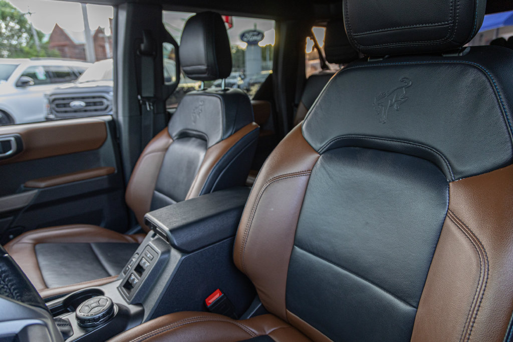 Used 2022 Ford Bronco Outer Banks AWD/4WD image 14