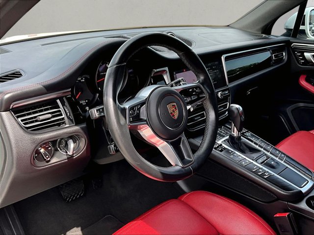 Used 2021 Porsche Macan AWD/4WD image 13