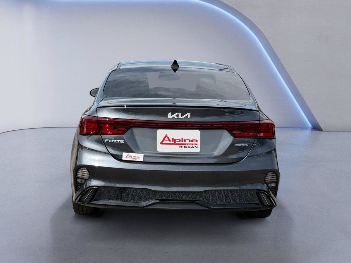 Used 2022 Kia Forte GT-Line w/ GT-Line Premium Package FWD image 4