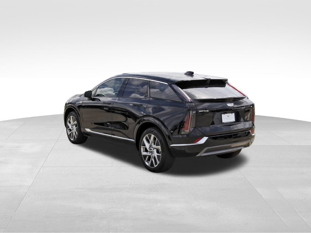 New 2027 Cadillac Optiq Luxury AWD/4WD image 3