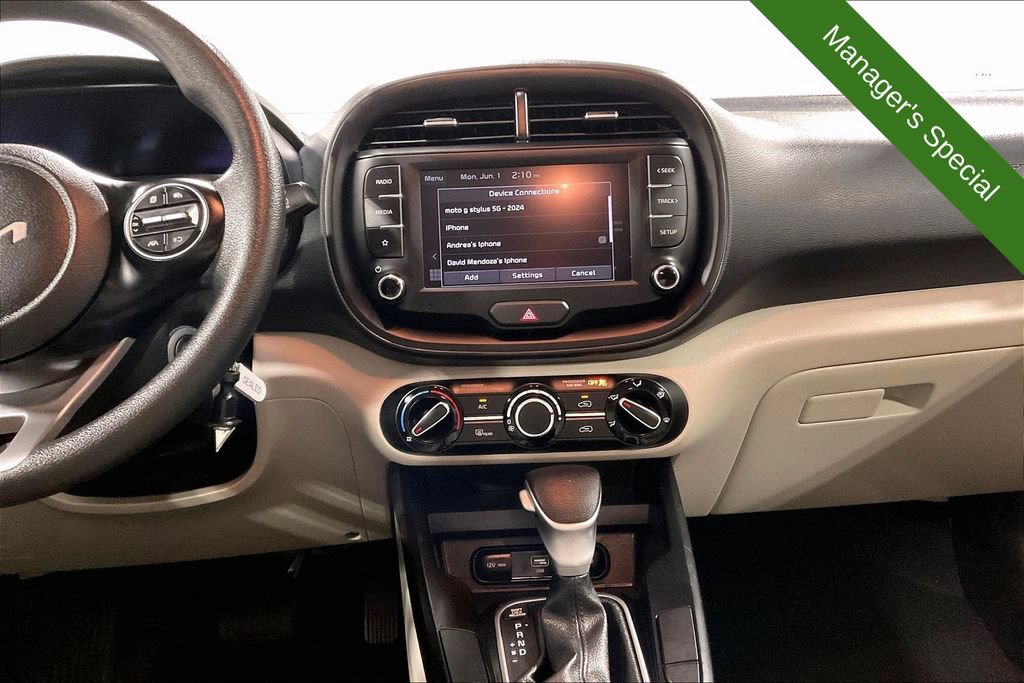 Used 2025 Kia Soul LX FWD image 7