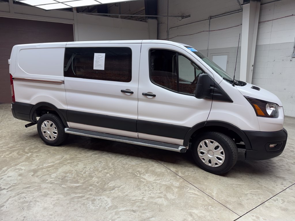 Certified 2025 Ford Transit 250 Low Roof w/ Exterior Upgrade Package RWD image 6