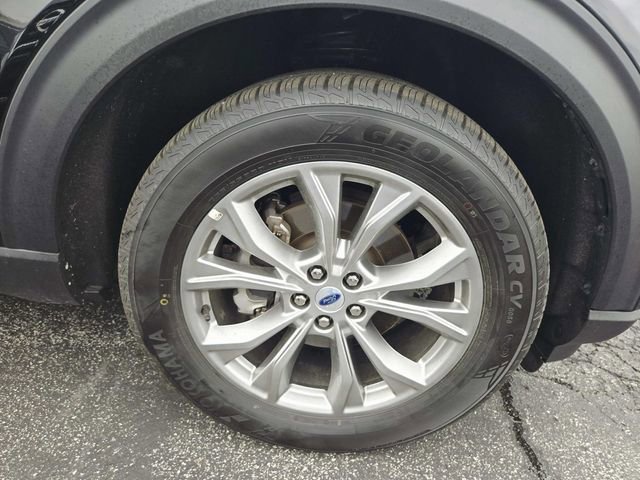 Used 2023 Ford Explorer XLT w/ Equipment Group 202A image 16