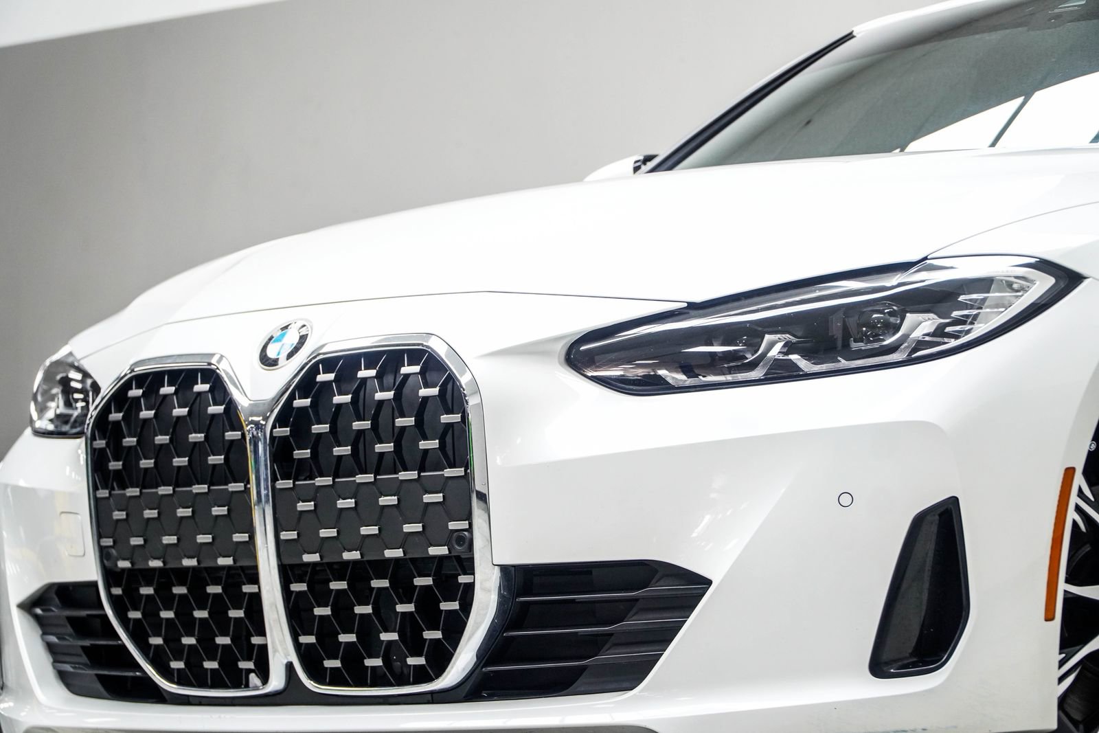 Used 2024 BMW 430i Gran Coupe w/ Premium Package RWD image 2