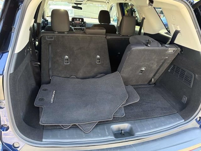 Certified 2025 Nissan Pathfinder SV FWD image 7