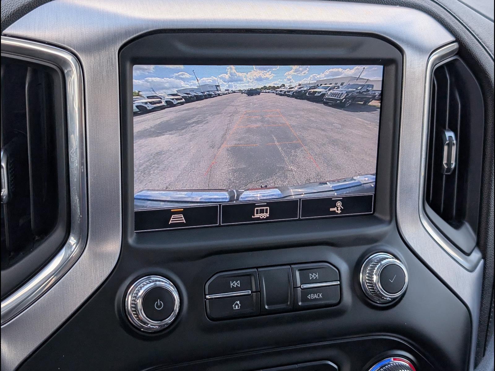Used 2022 GMC Sierra 1500 SLT w/ SLT Convenience Package AWD/4WD image 7
