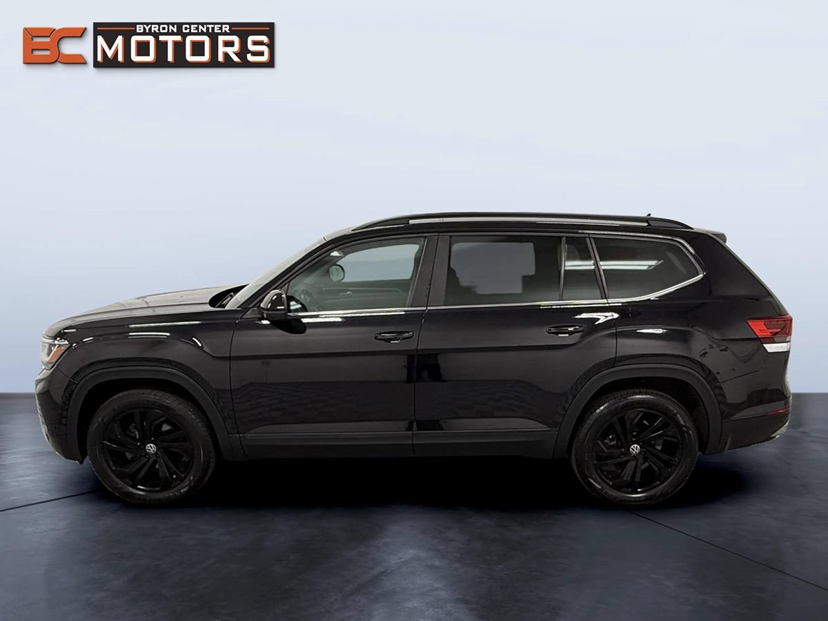 Used 2021 Volkswagen Atlas SE w/ Towing Package AWD/4WD image 3