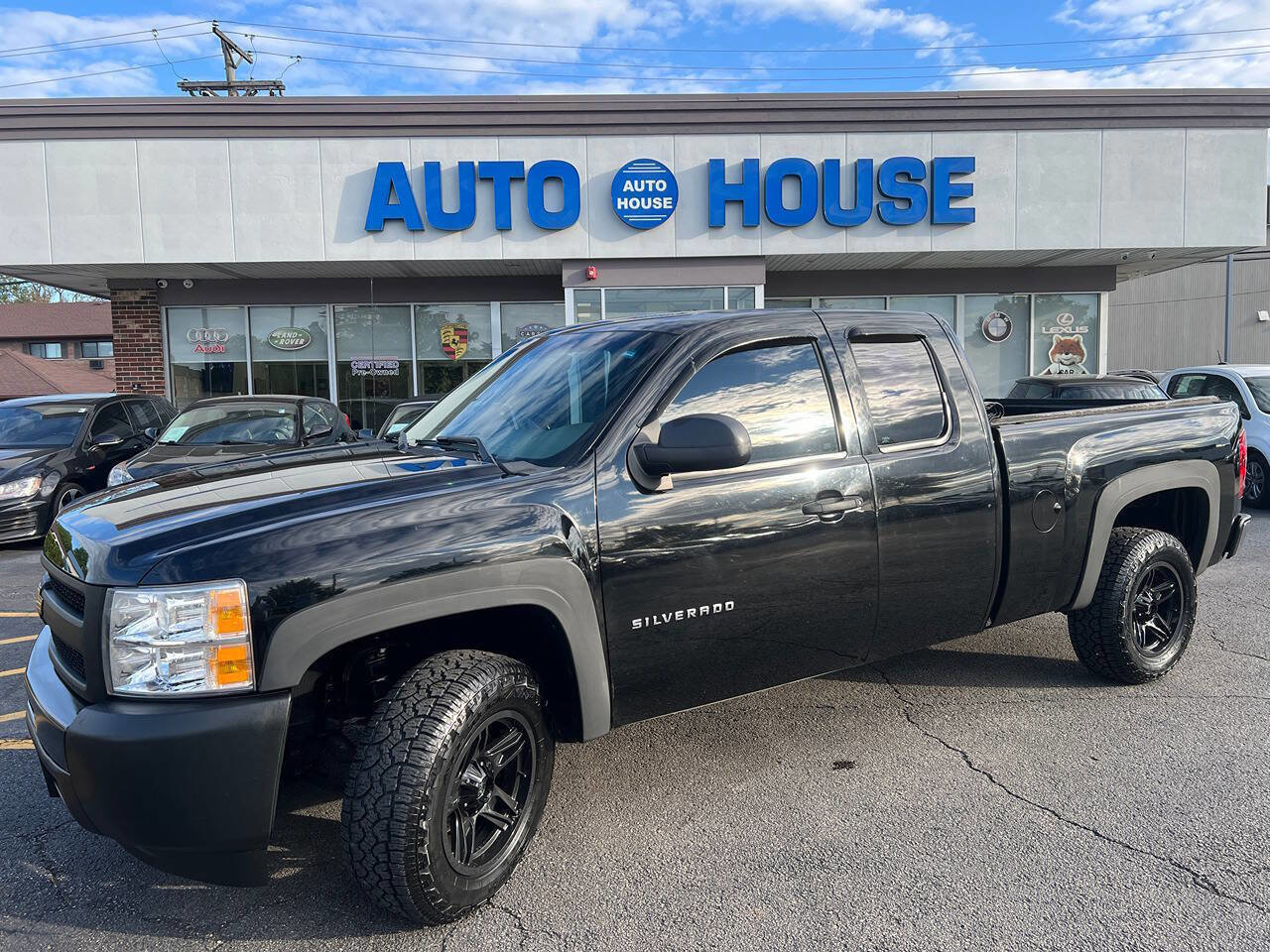 Used 2012 Chevrolet Silverado 1500 W/T RWD image 7