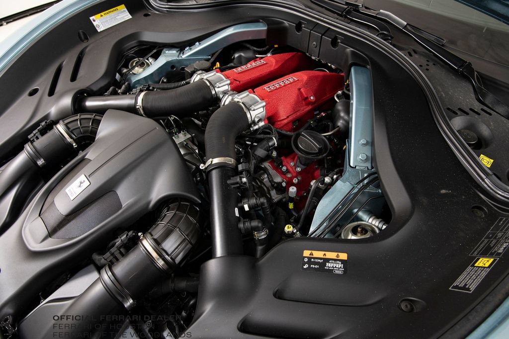 Used 2024 Ferrari Roma Spider RWD image 37