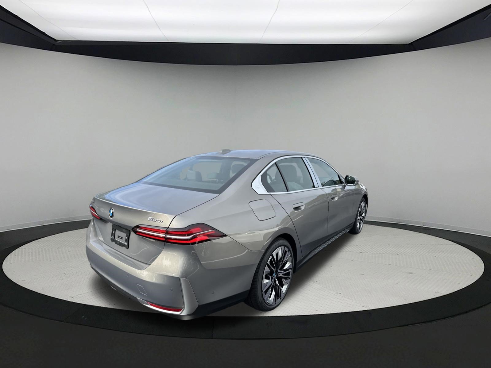 New 2027 BMW 530i xDrive w/ Premium Package AWD/4WD image 4