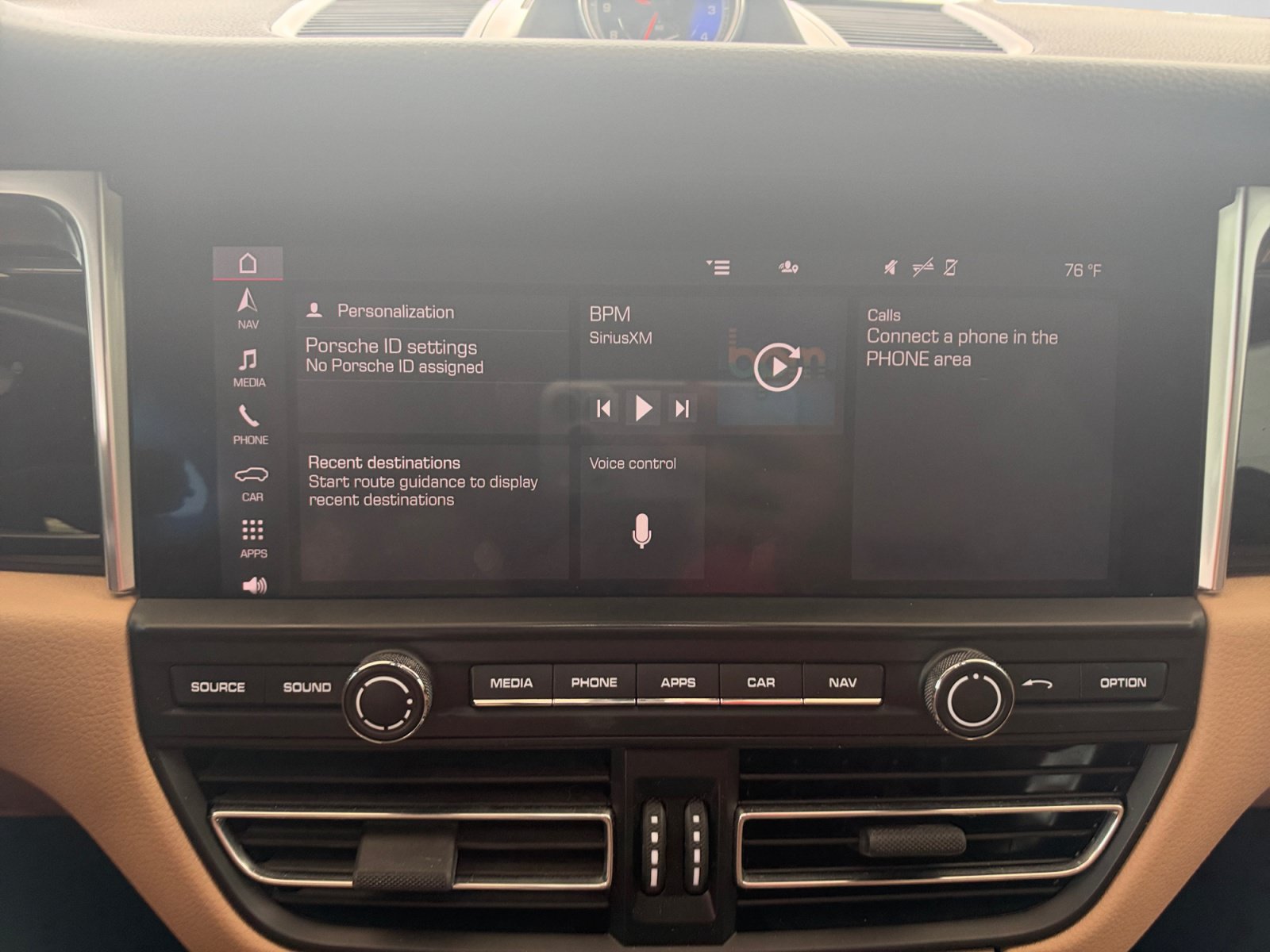 Used 2020 Porsche Macan AWD/4WD image 20