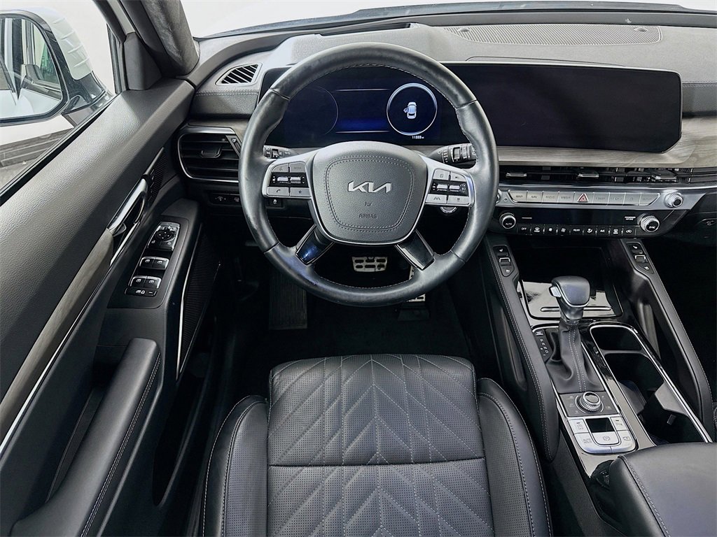 Certified 2024 Kia Telluride SX Prestige X-Pro image 3
