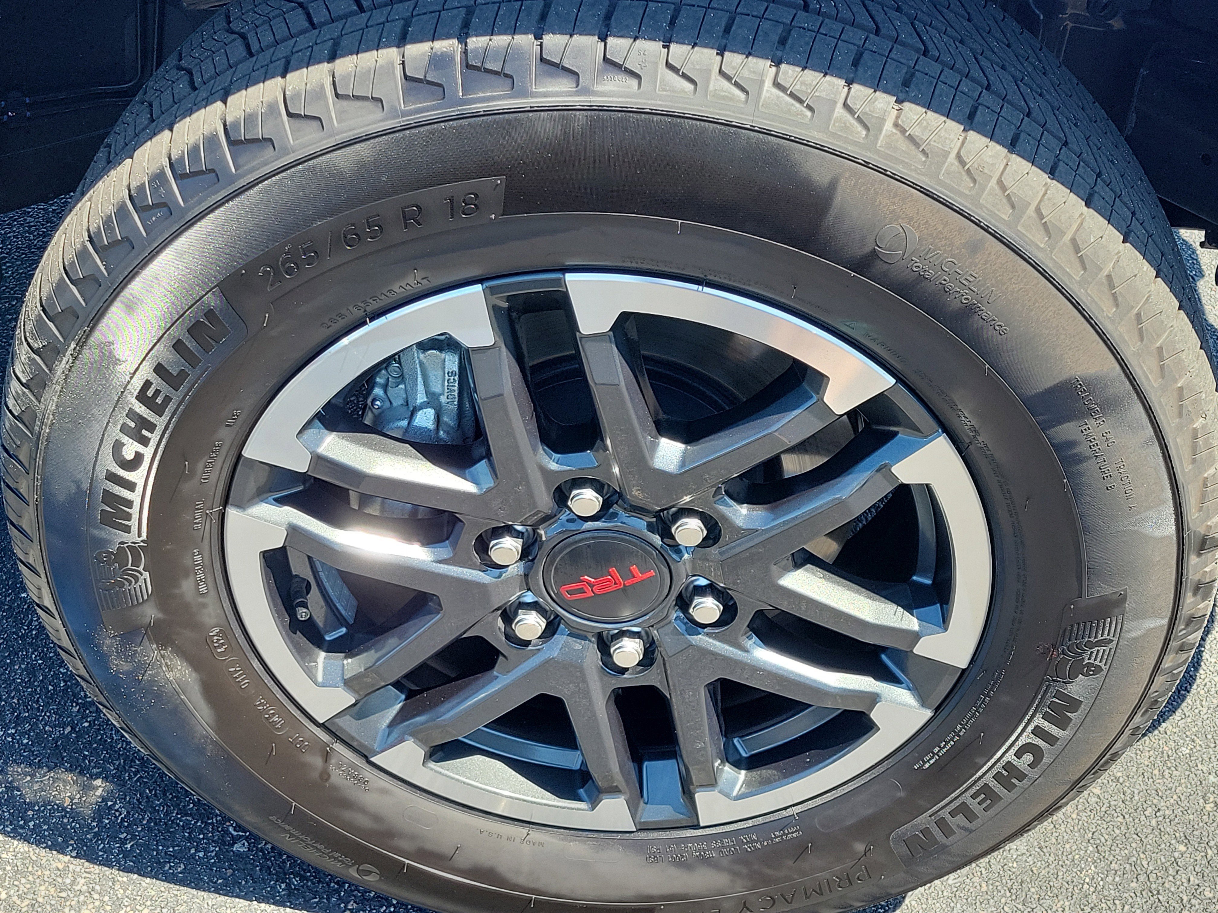 Used 2025 Toyota Tacoma TRD Sport image 8