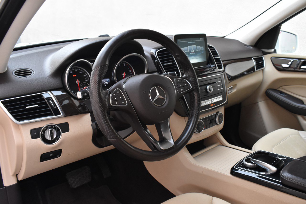 Used 2019 Mercedes-Benz GLE 400 4MATIC image 12