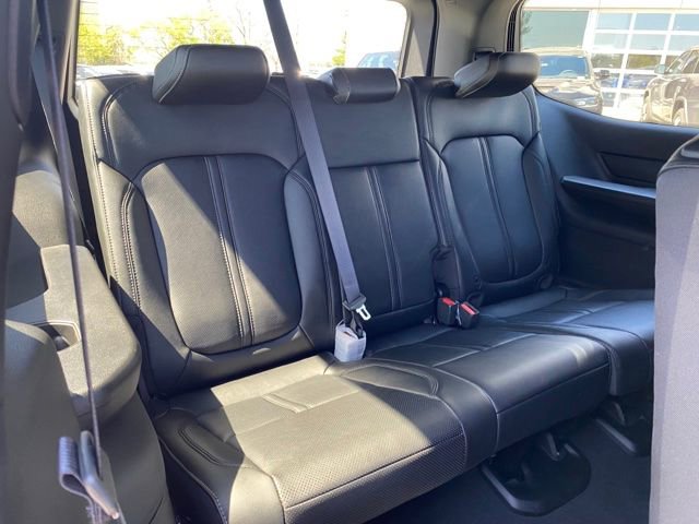 New 2023 Jeep Wagoneer Series III w/ Preferred Equipment Group image 32