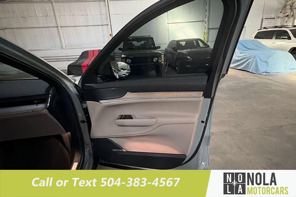 Used 2025 Volvo EX90 Plus AWD/4WD image 29