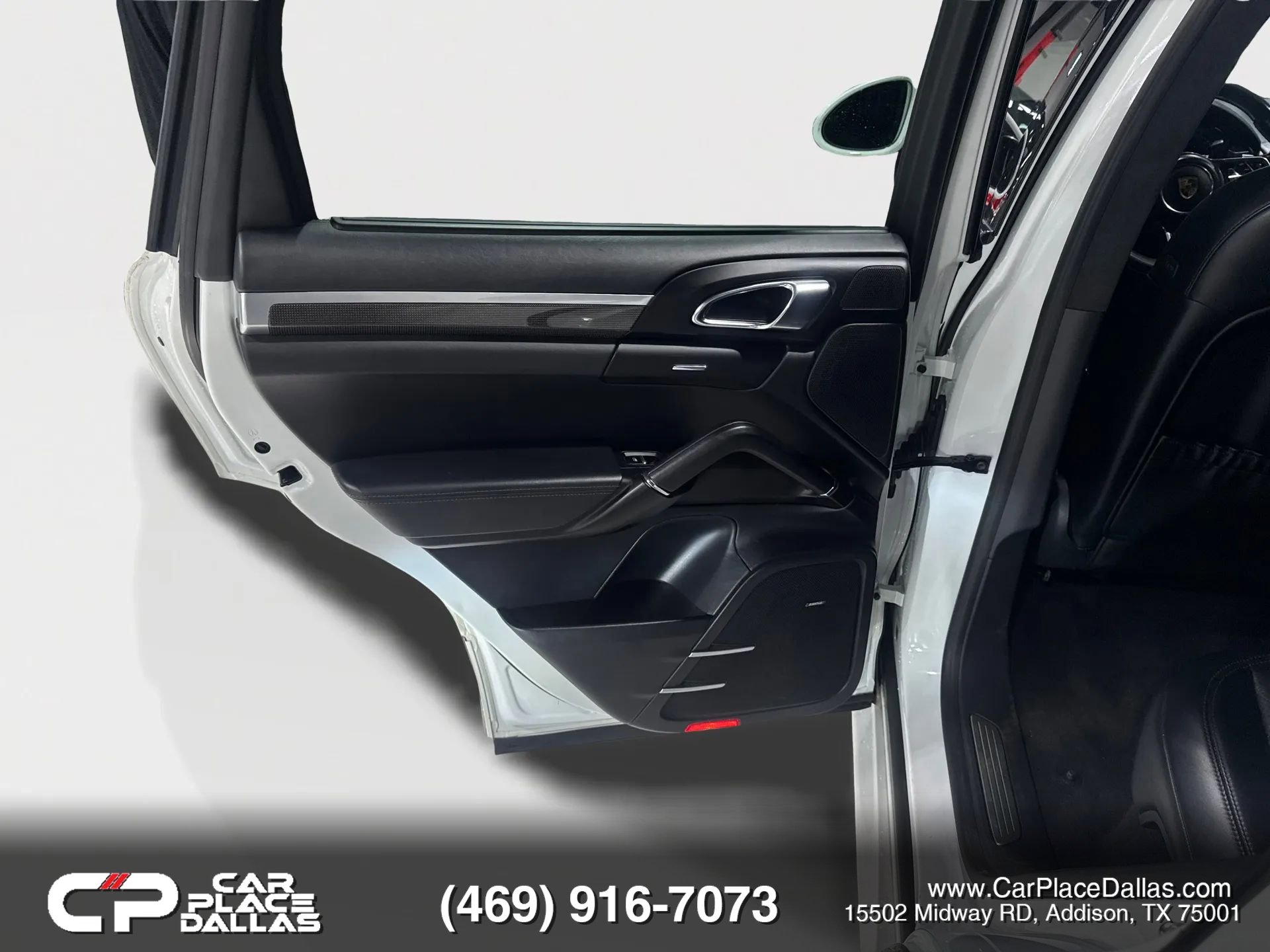 Used 2016 Porsche Cayenne GTS w/ Premium Package Plus image 14