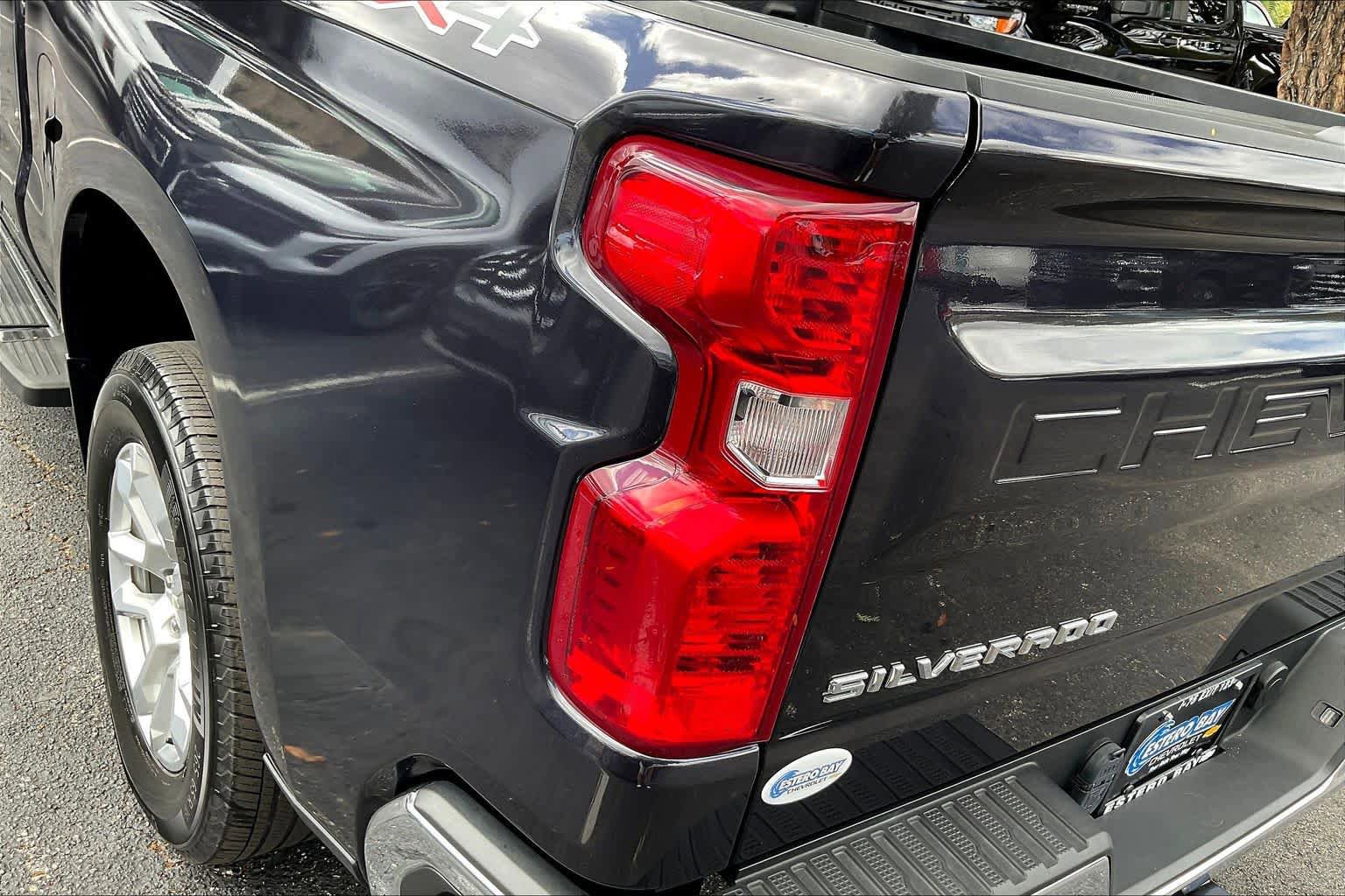 Certified 2023 Chevrolet Silverado 1500 LT AWD/4WD image 25