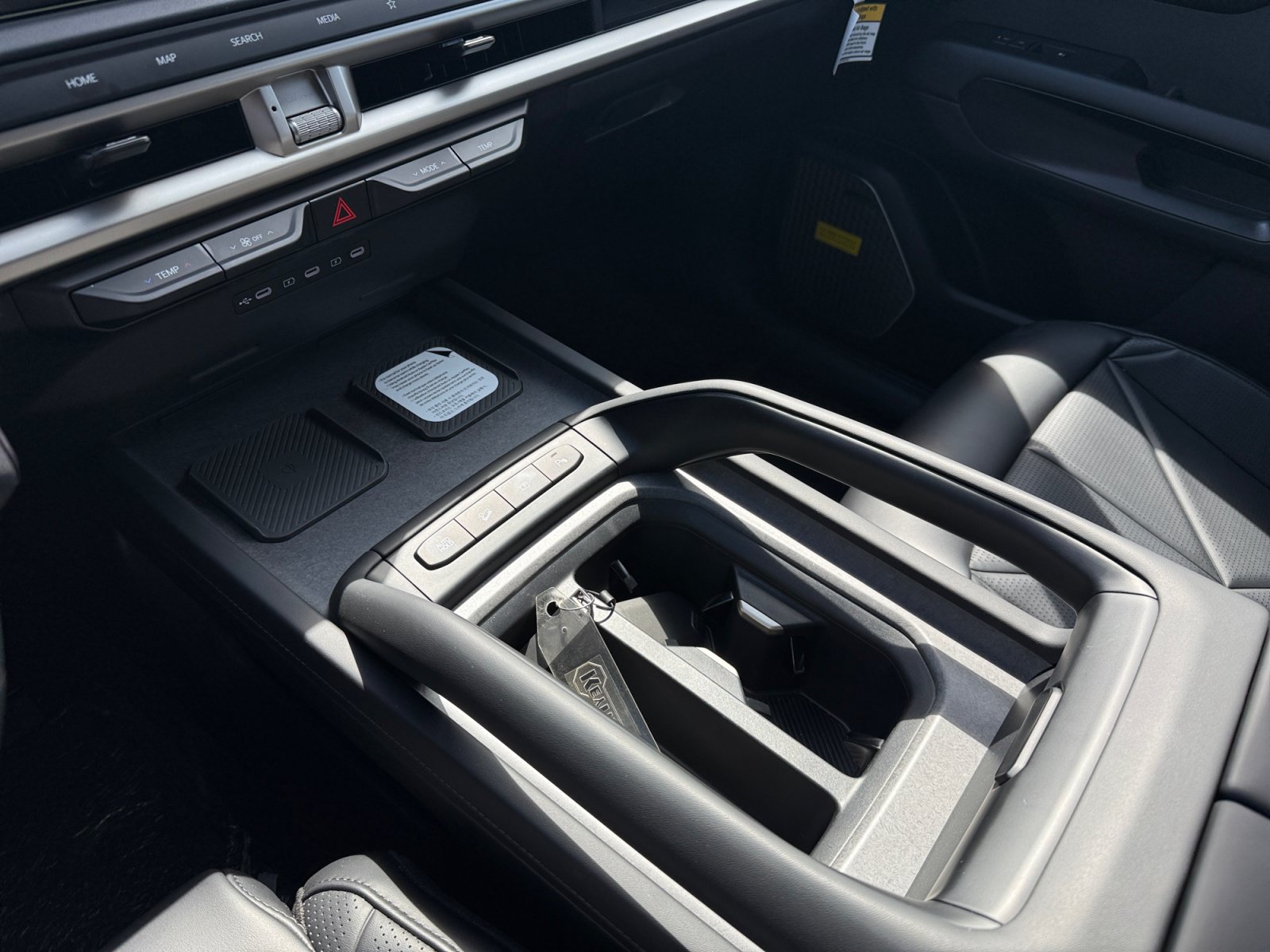 New 2027 Kia Telluride SX w/ Towing Package FWD image 13