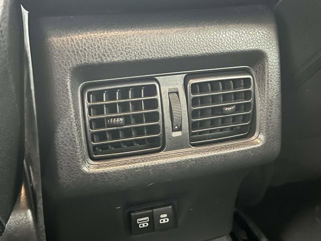 Used 2025 Toyota Camry LE FWD image 21